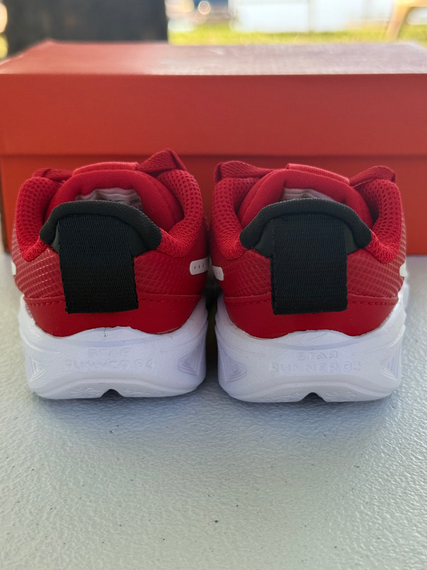 Nike Star Runner size 6C New