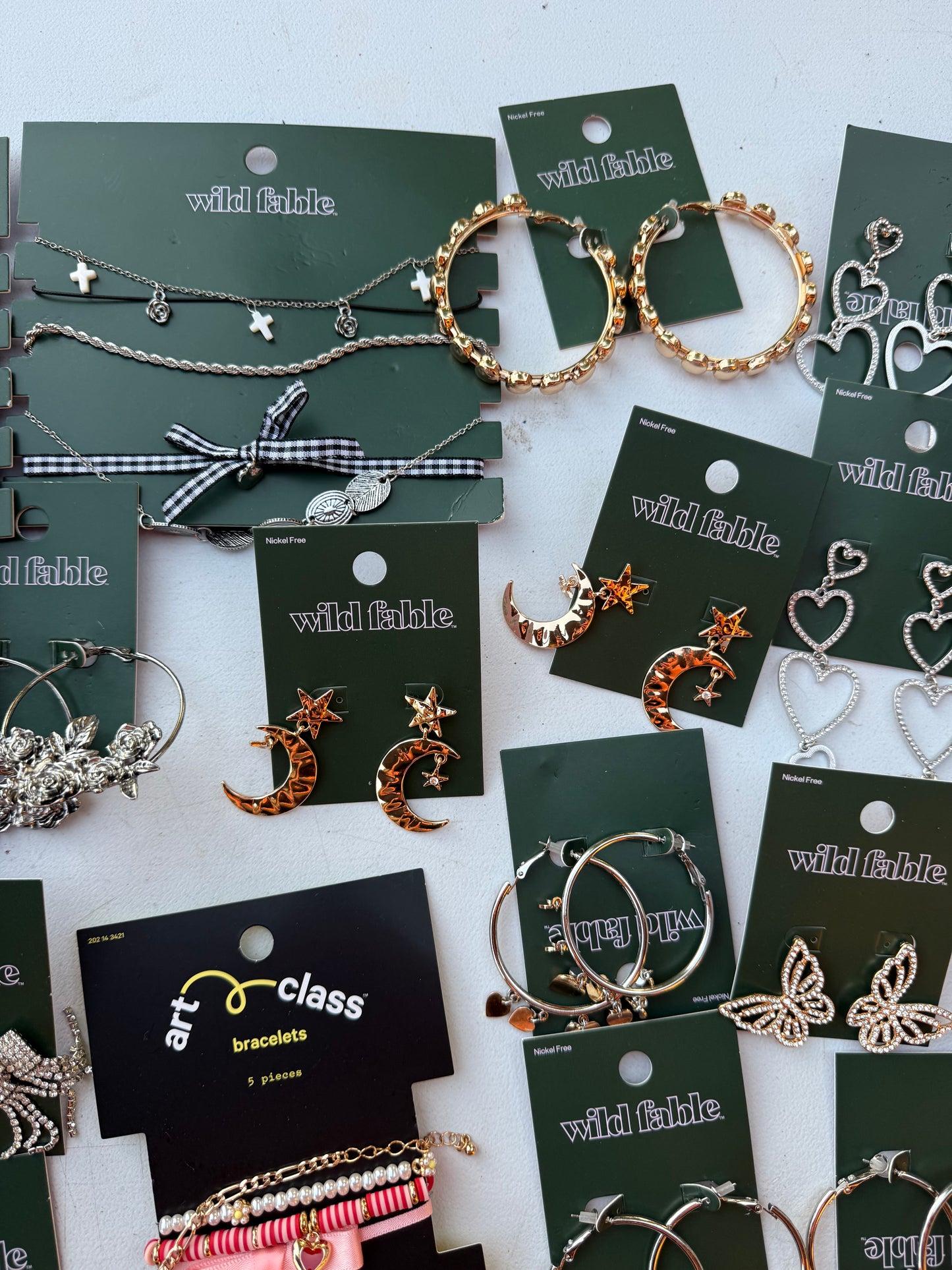 Lot  jewelry Wild Fable  Target Necklace Earrings, Hoops, Heart￼