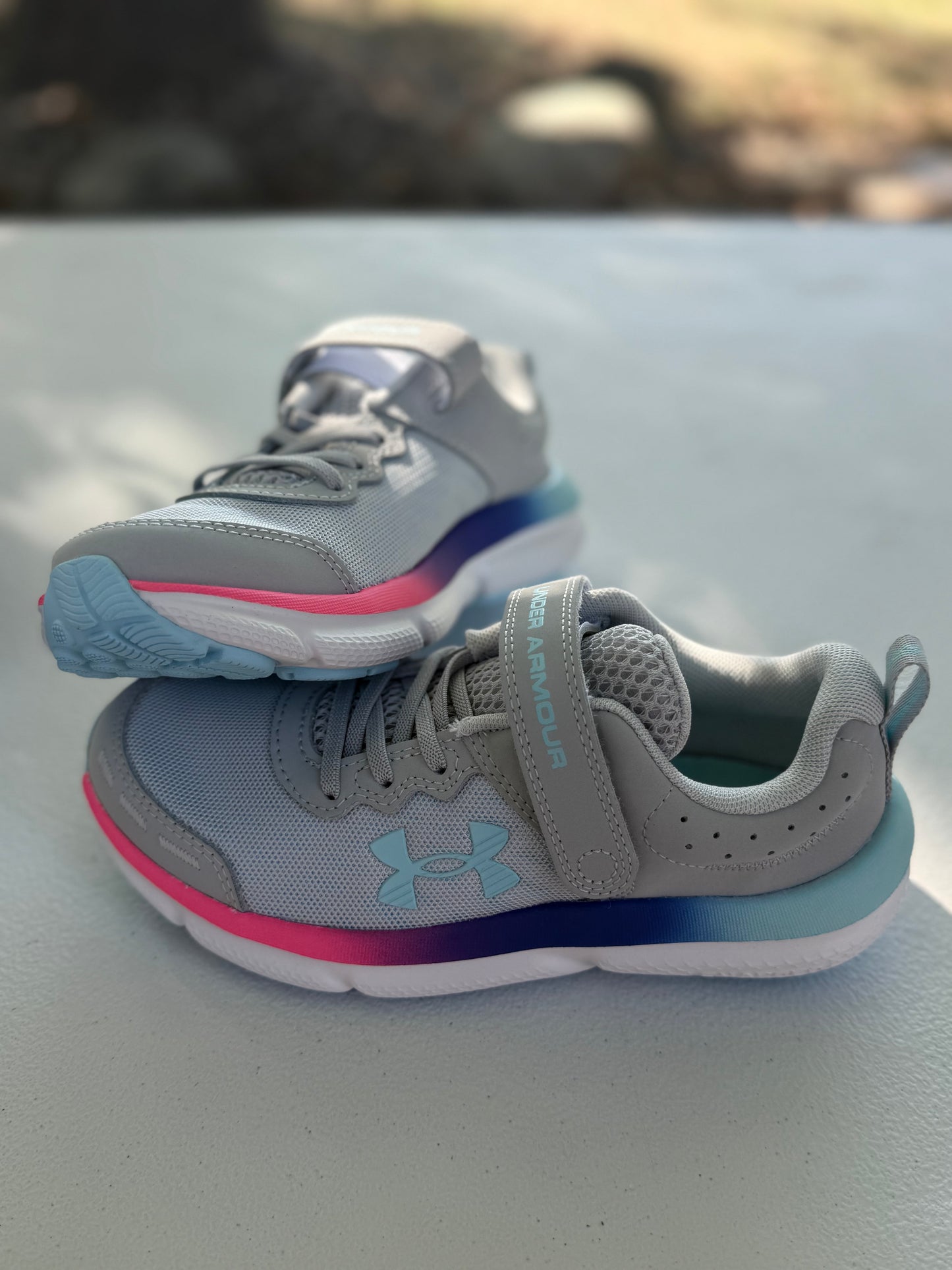 Under Armour Assert 10 Sneakers Girls Running Shoes US 2 Y Gray Stream