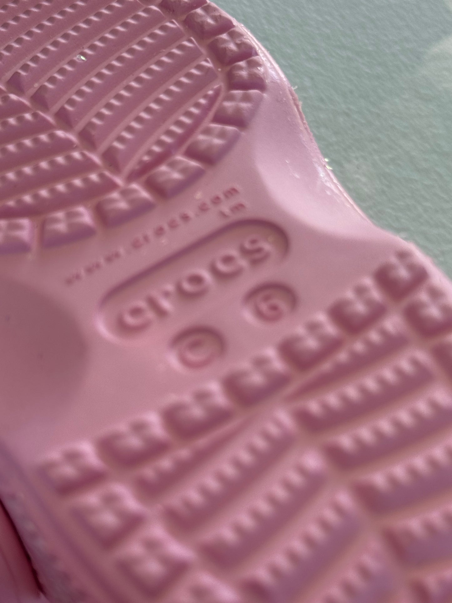 New CROCS Toddler Pink Glitter Sandals Size 6 (C6) Classic Crocs