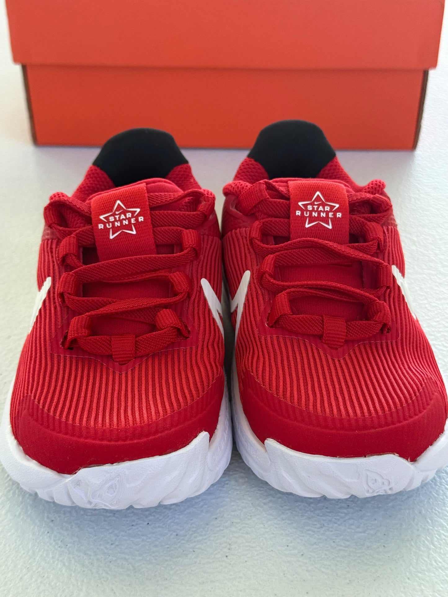 Nike Star Runner size 6C New