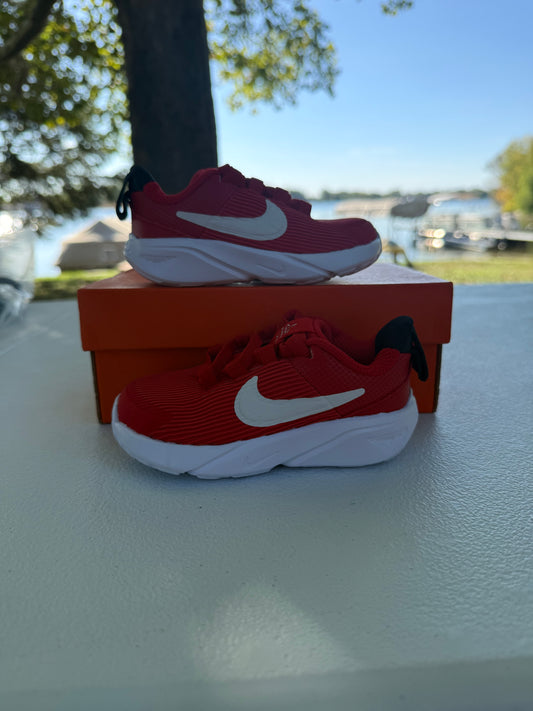Nike Star Runner size 6C New